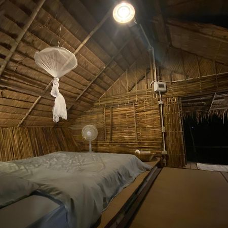 Отель Royal Mountain Hut Ratchaburi Экстерьер фото
