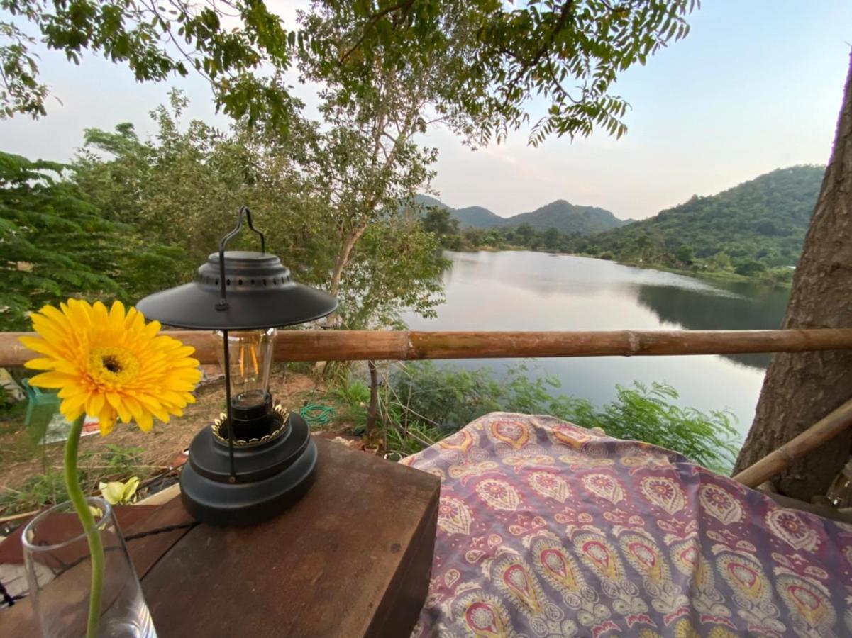Отель Royal Mountain Hut Ratchaburi Экстерьер фото