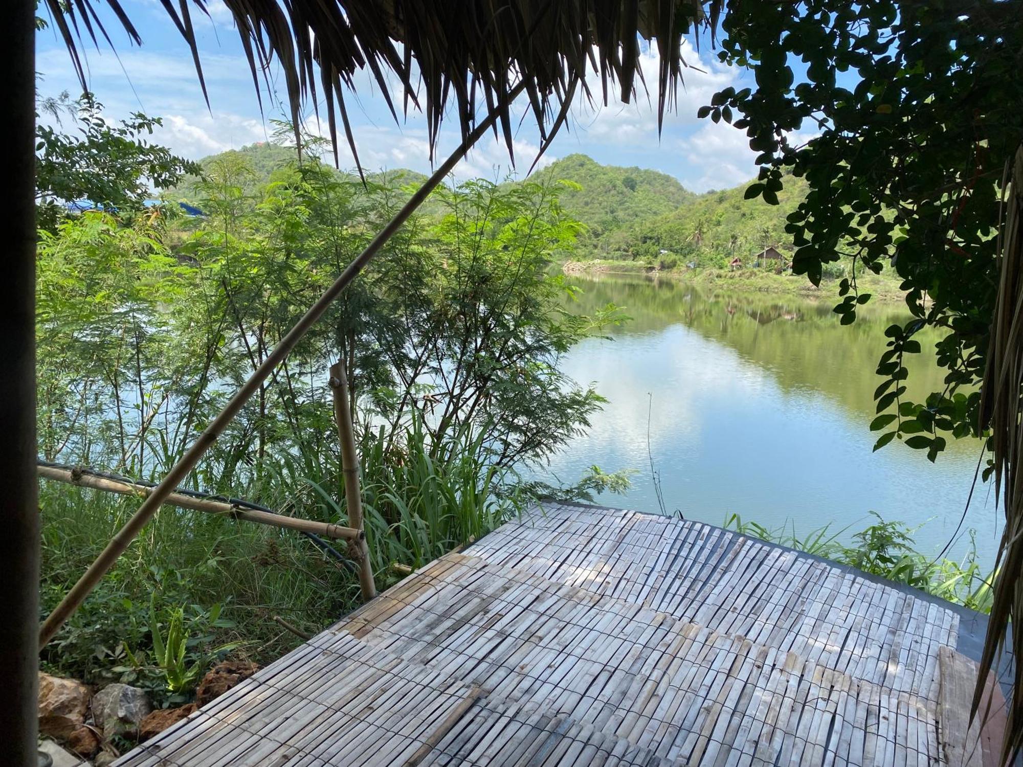 Отель Royal Mountain Hut Ratchaburi Экстерьер фото