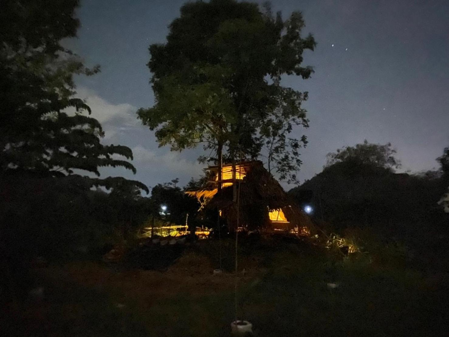 Отель Royal Mountain Hut Ratchaburi Номер фото